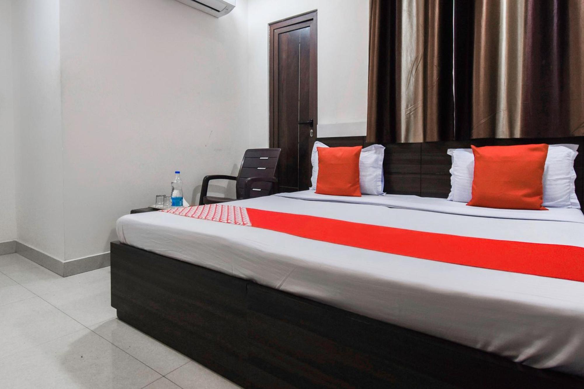 Hotel O Shangri-La-Inn Λουντιάνα Εξωτερικό φωτογραφία